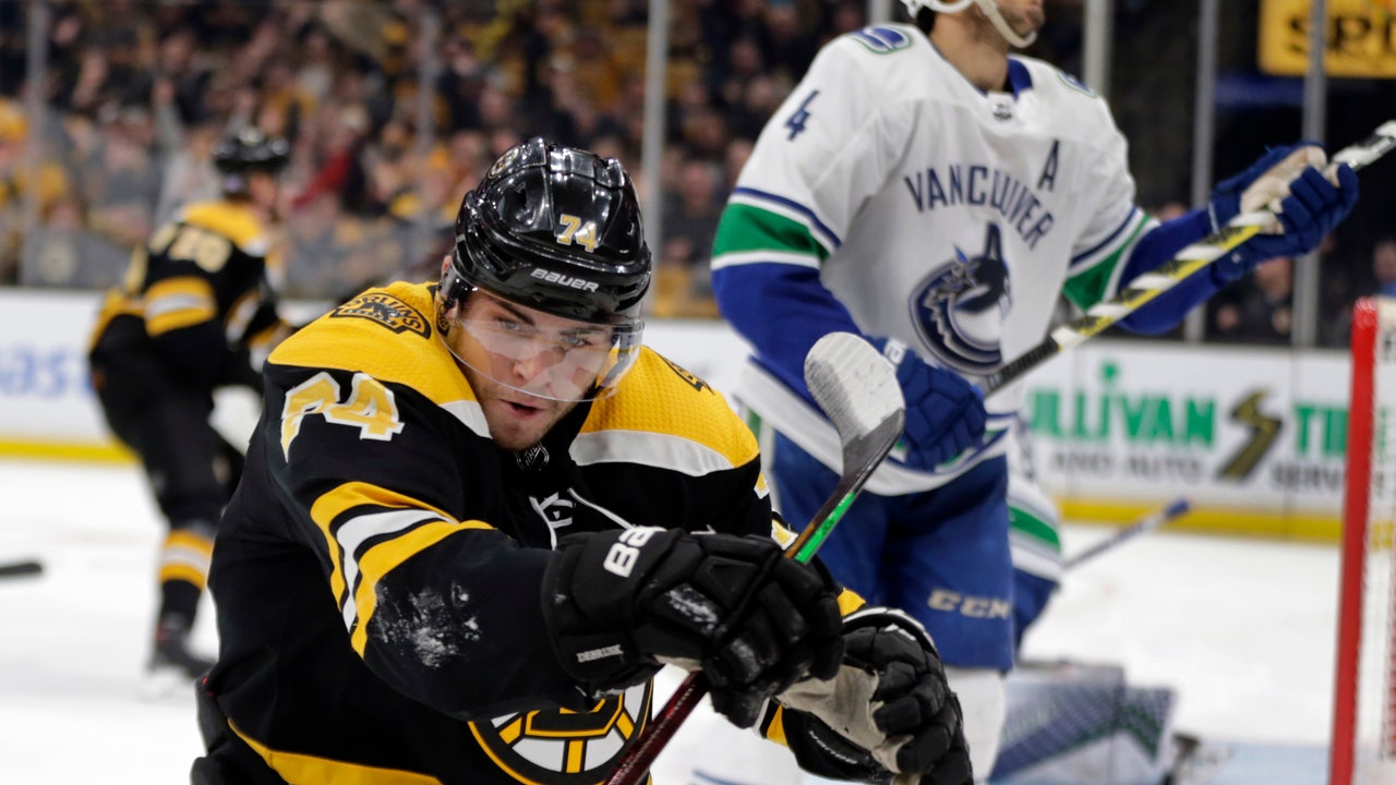 Horvat, Eriksson each score twice, Canucks top Bruins 8-5